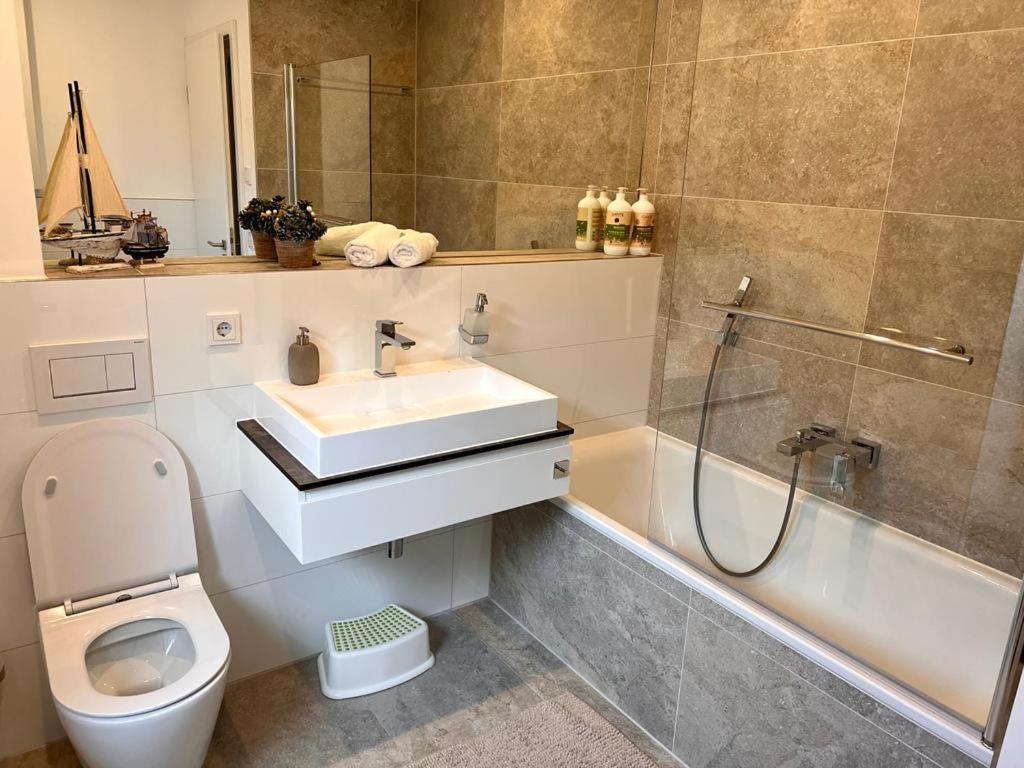 Apartments Bei Playmobil Eg,130M2,Grosse Terassen,24H Self Check-In, Free Parking Zirndorf Extérieur photo